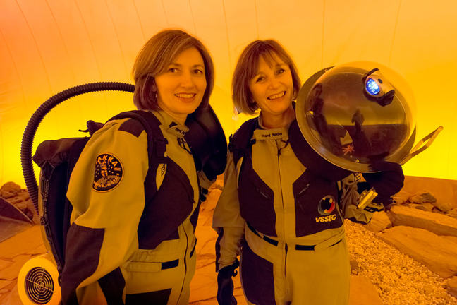 hero_9d8b51be-d463-41e6-9274-588ffddd444d