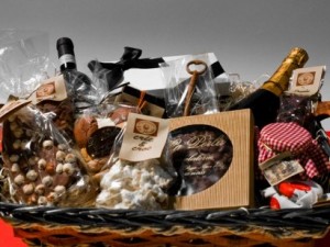 cesto-natalizio-confezione-fai-da-te-300x225