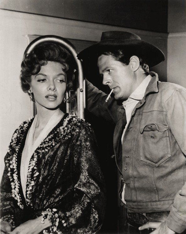 barbara_lawrence-robert_culp_in_trackdown