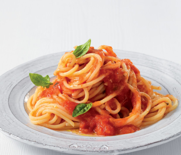 spaghetti-al-pomodoro-ricetta-619x530