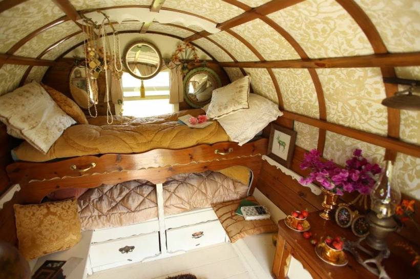 inside-hope-the-gypsy-wagon